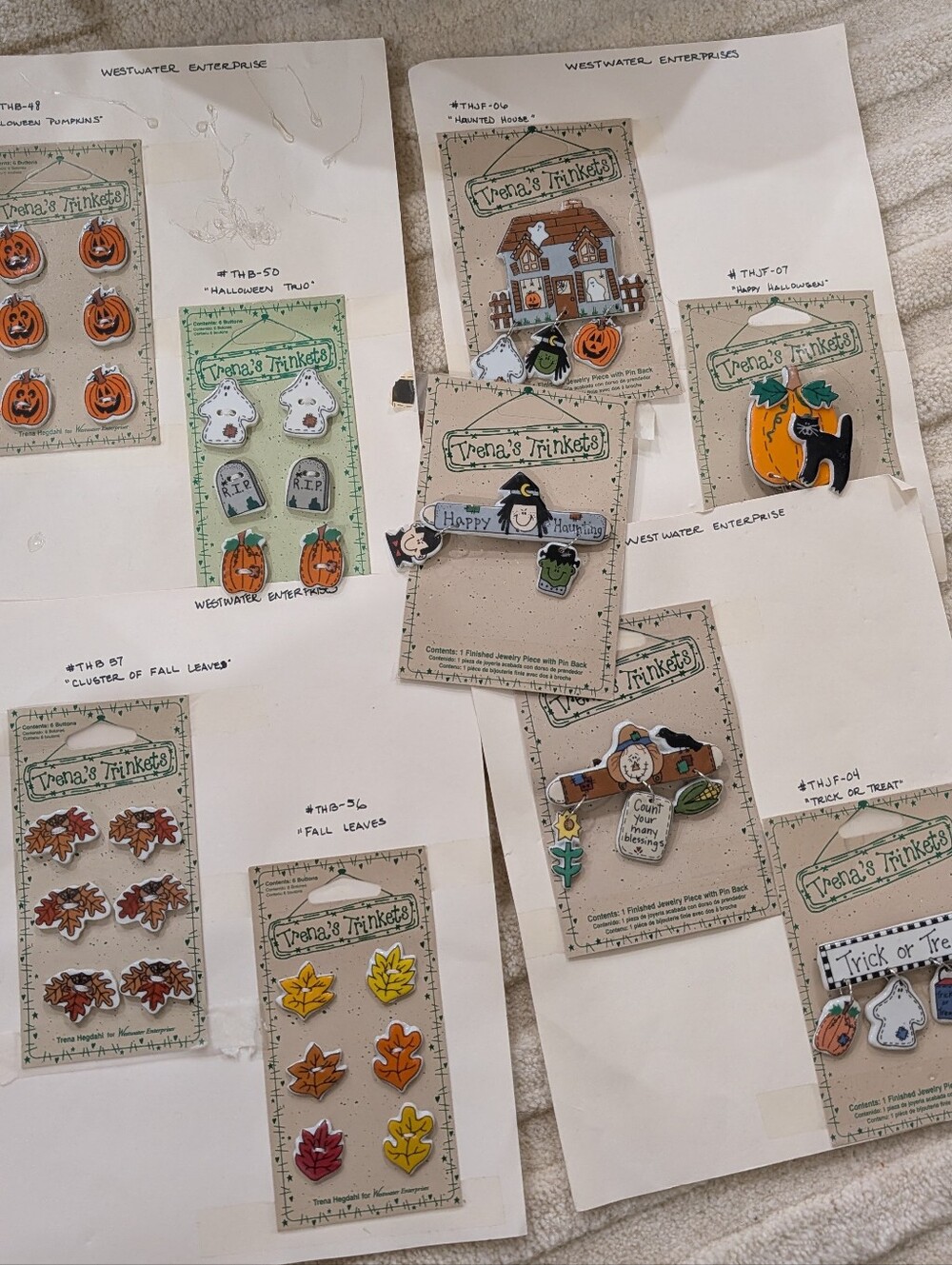 Vintage Trena's Trinkets Halloween/ Fall Pins & Buttons